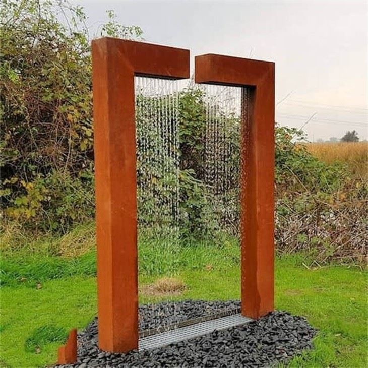 Fountain With Water Reservoir